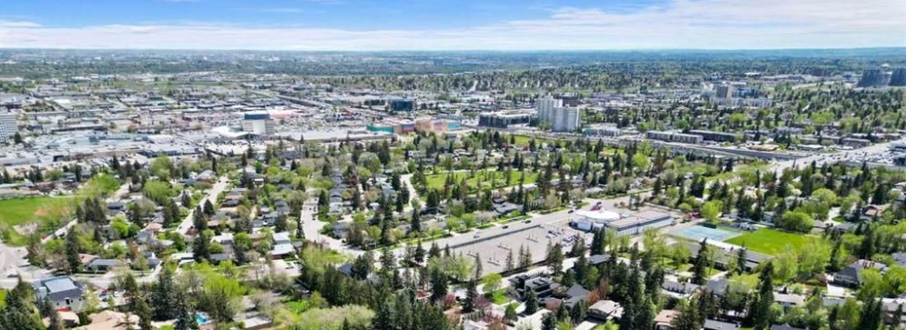 CALGARY DOWNTOWN FROM BEL AIRE