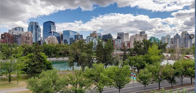 DOWNTOWN CALGARY FROM SUNNYSIDE